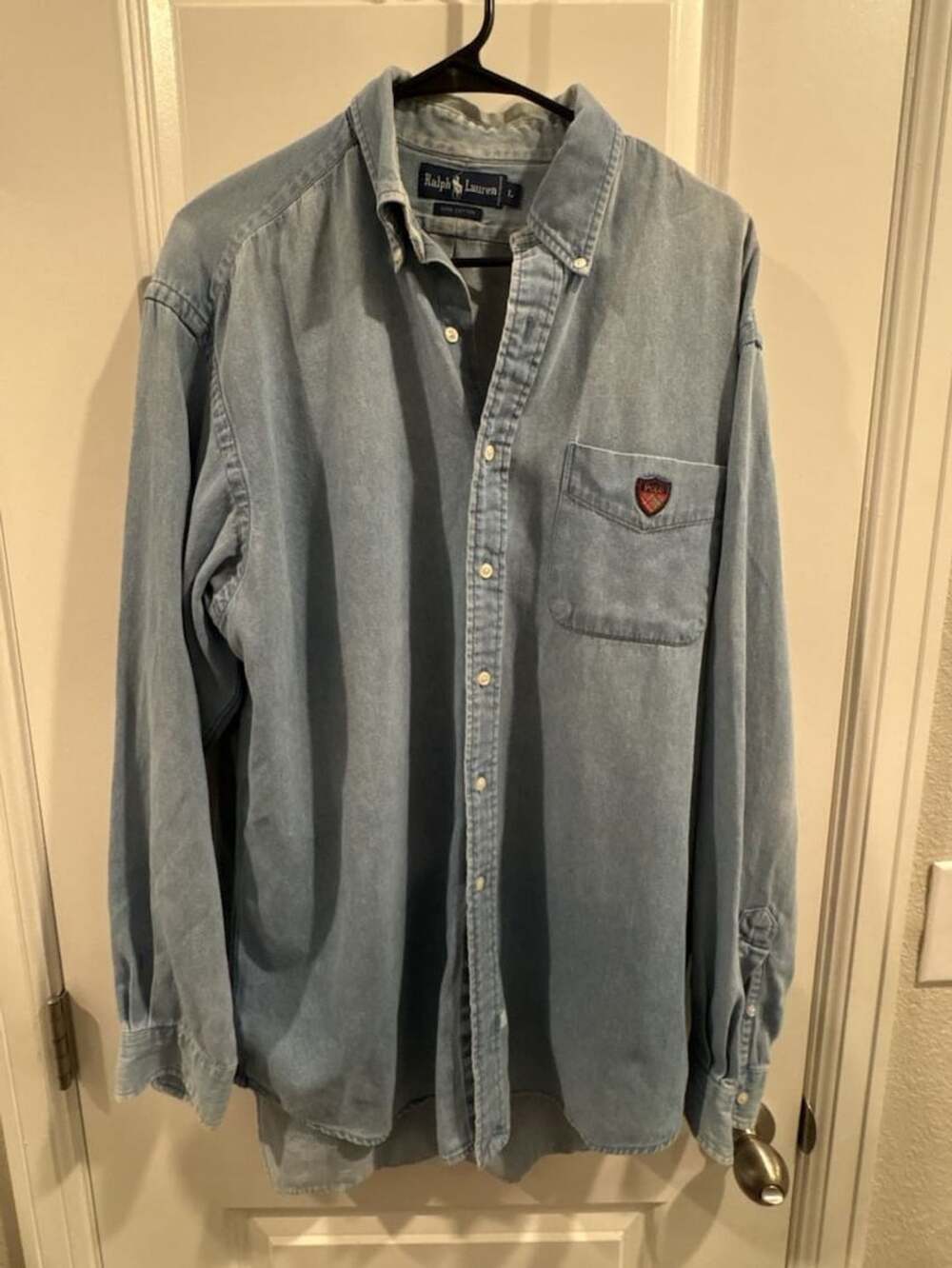 Ralph Lauren Denim Shirt Size L Light Wash Crest Pocket